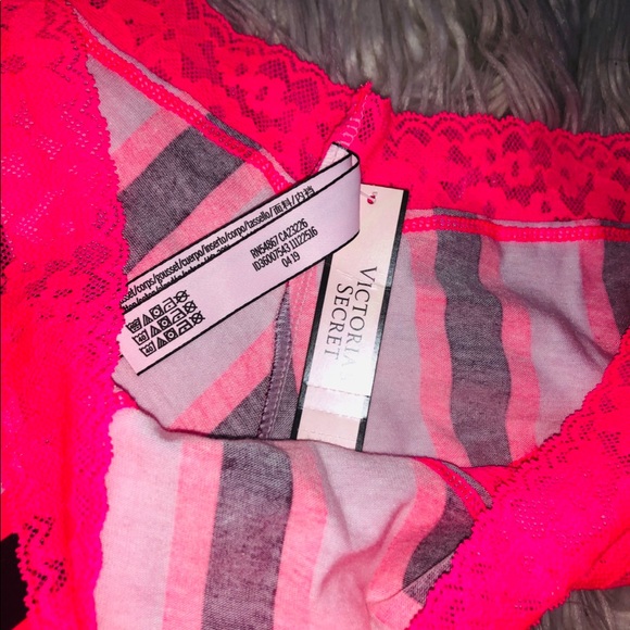 Victoria’s Secret panty new with tags - Picture 3 of 3